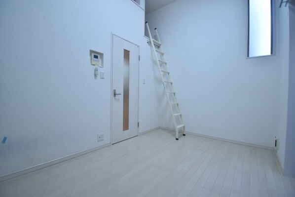 フローラ共和の物件内観写真